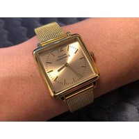 Philippe Constance Dameshorloge "Square" Medium - Staal - Goudkleurige Mesh Band - Goud Wijzerplaat - 3920