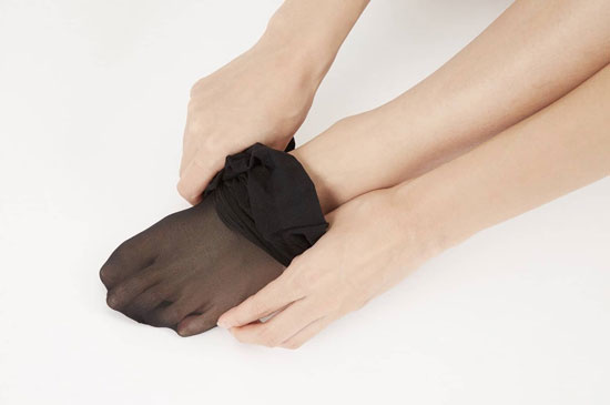 Comment enfiler les collants?