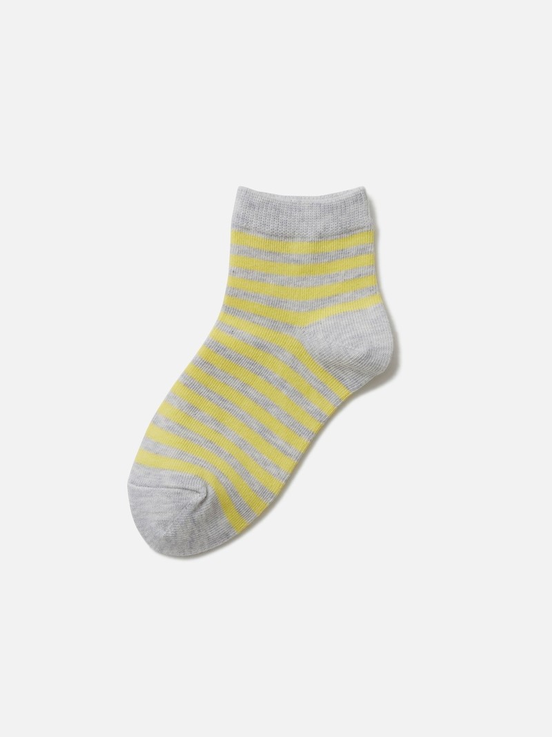 Gestreifte kurze Kindersocken 16-18cm