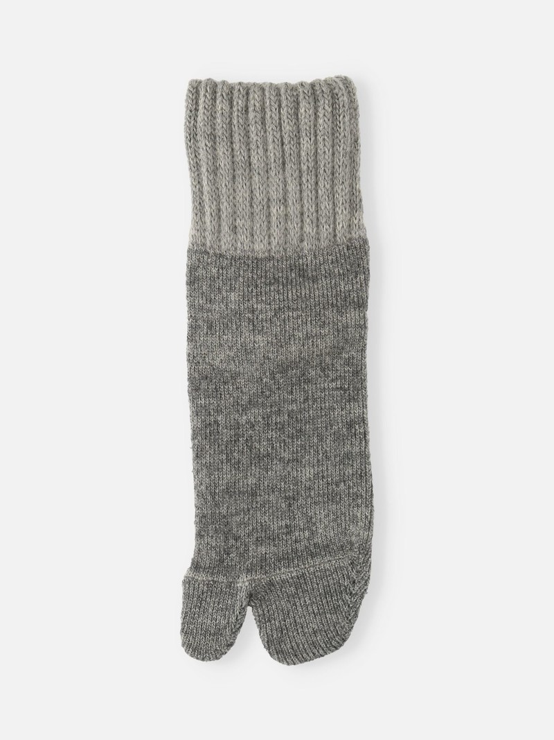 Plain Pile Room Tabi Socks