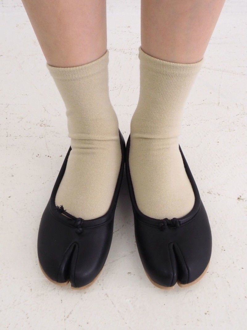 Plain Low Crew Tabi Socks