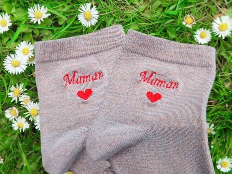 Free embroidery for Mother's Day