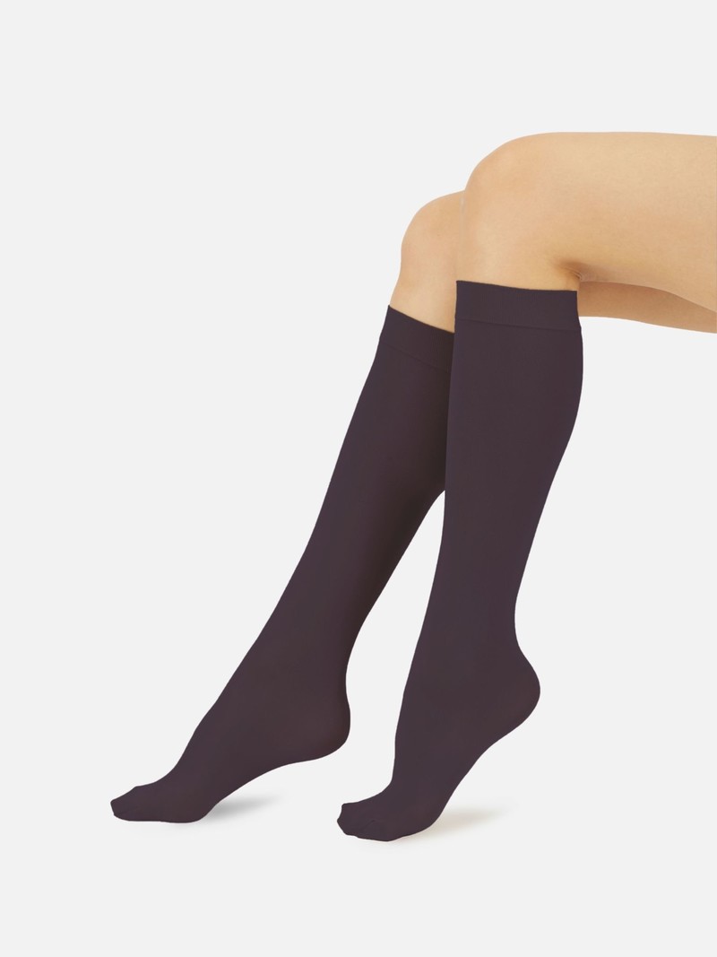 70D Basic Knee High Socks