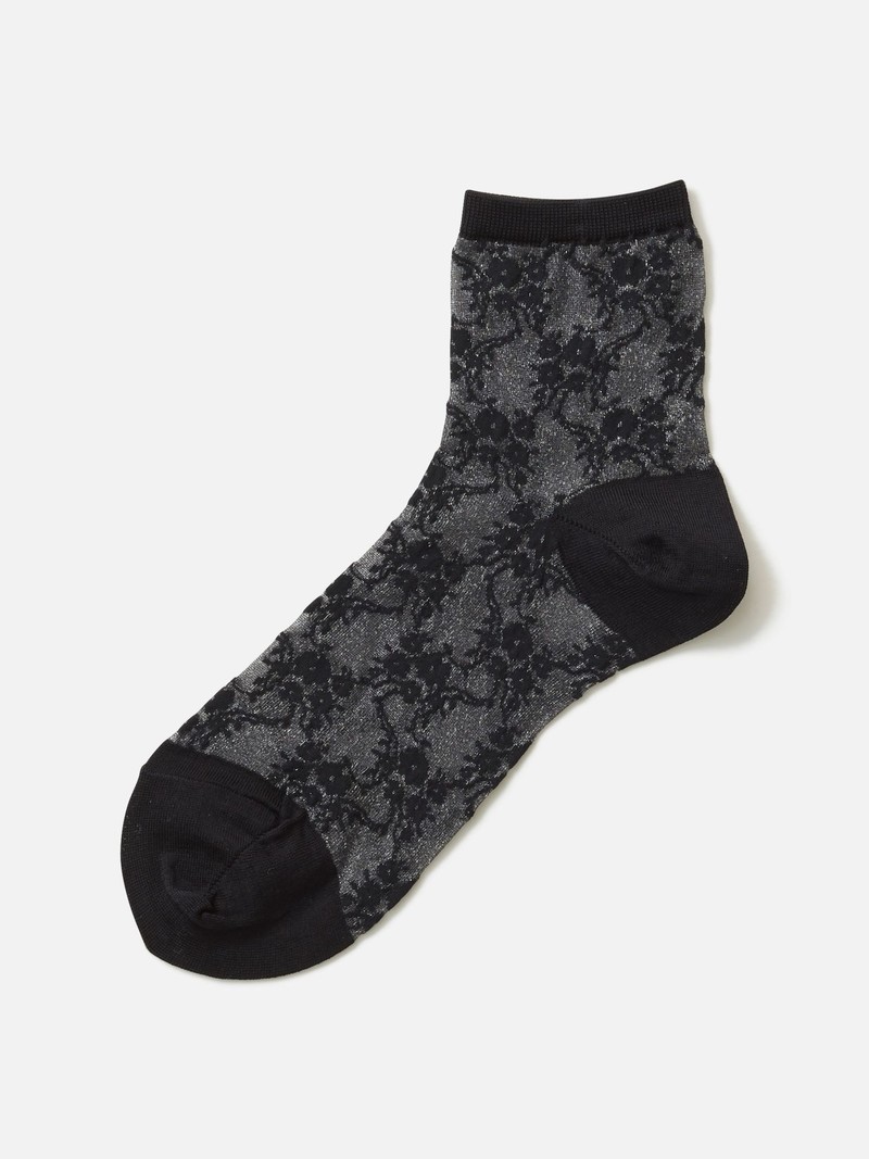 Fantasy Floral Sheer Ankle Socks