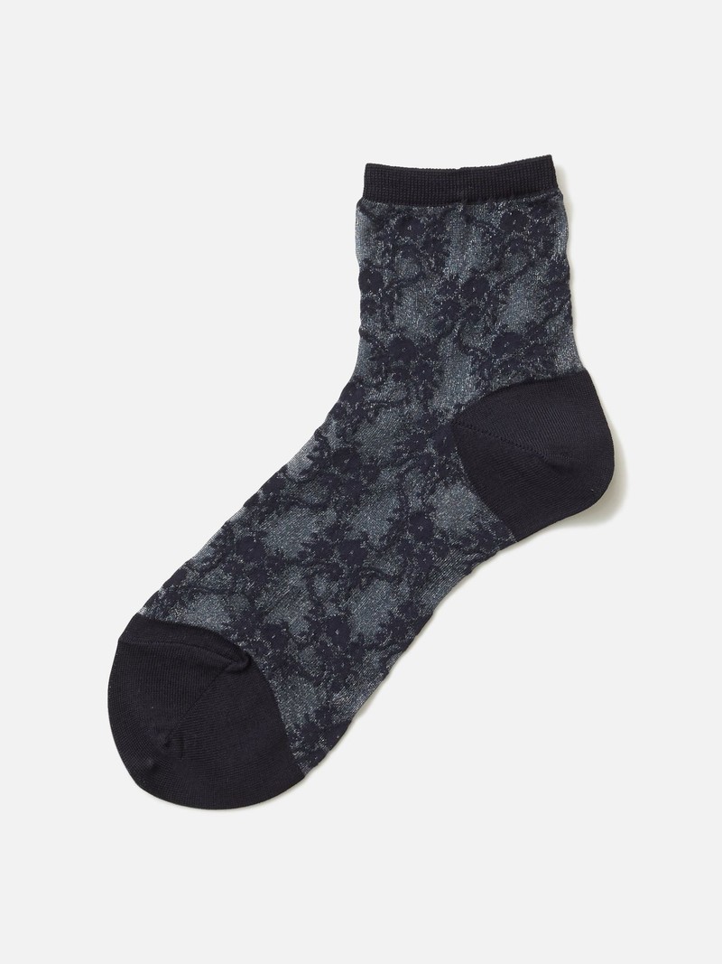 Fantasy Floral Sheer Ankle Socks