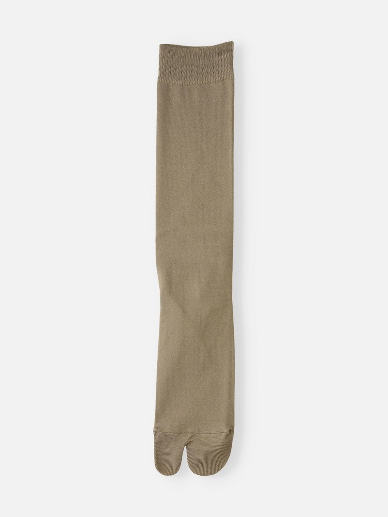 Plain Tabi High-Cut Socks