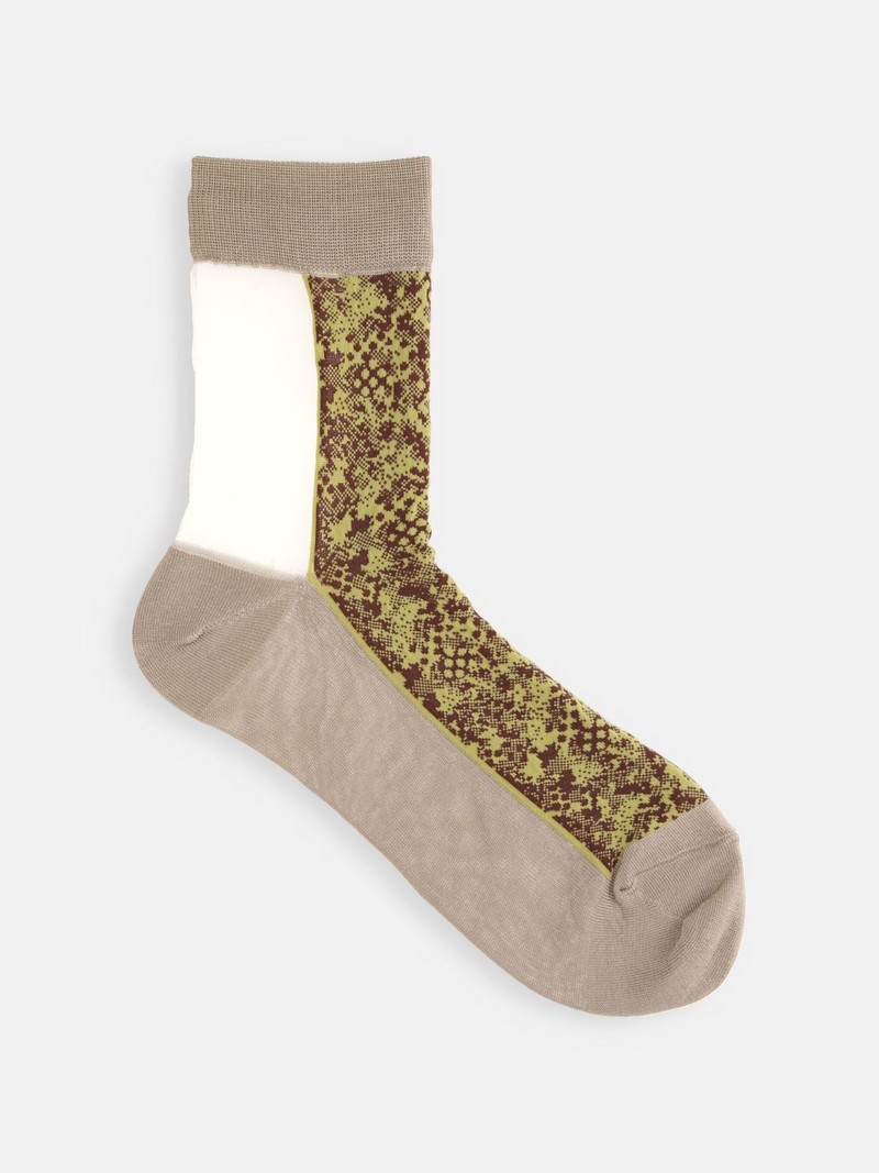 Sheer Panel Front Pattern Low Crew Socks