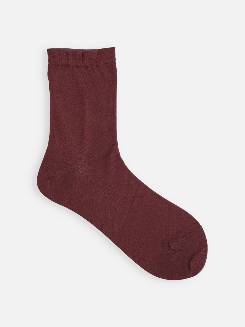 Seidensocken mit weichem Oberteil und niedriger Rundung