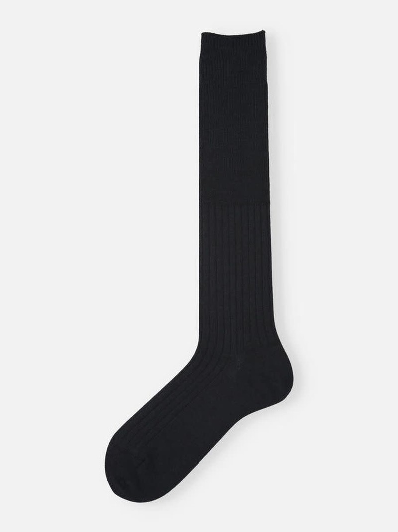 Hohe Socken aus Merinowolle 6x2 gerippt M