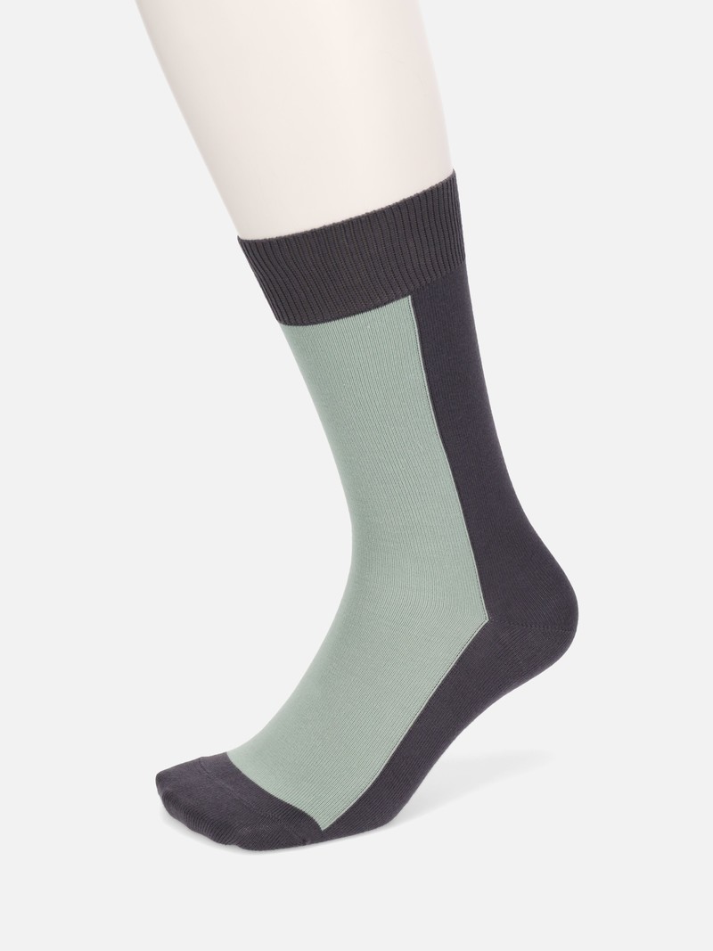 Chic Bicolour Mid-Calf Socks M