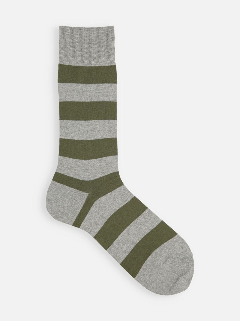 Chic Wide Stripe Mid-Calf Socks L