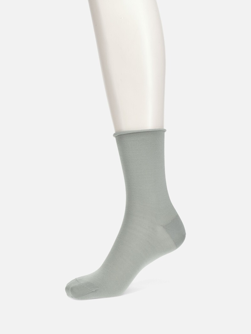 Premium Silk Plain Soft Top Low Crew Socks