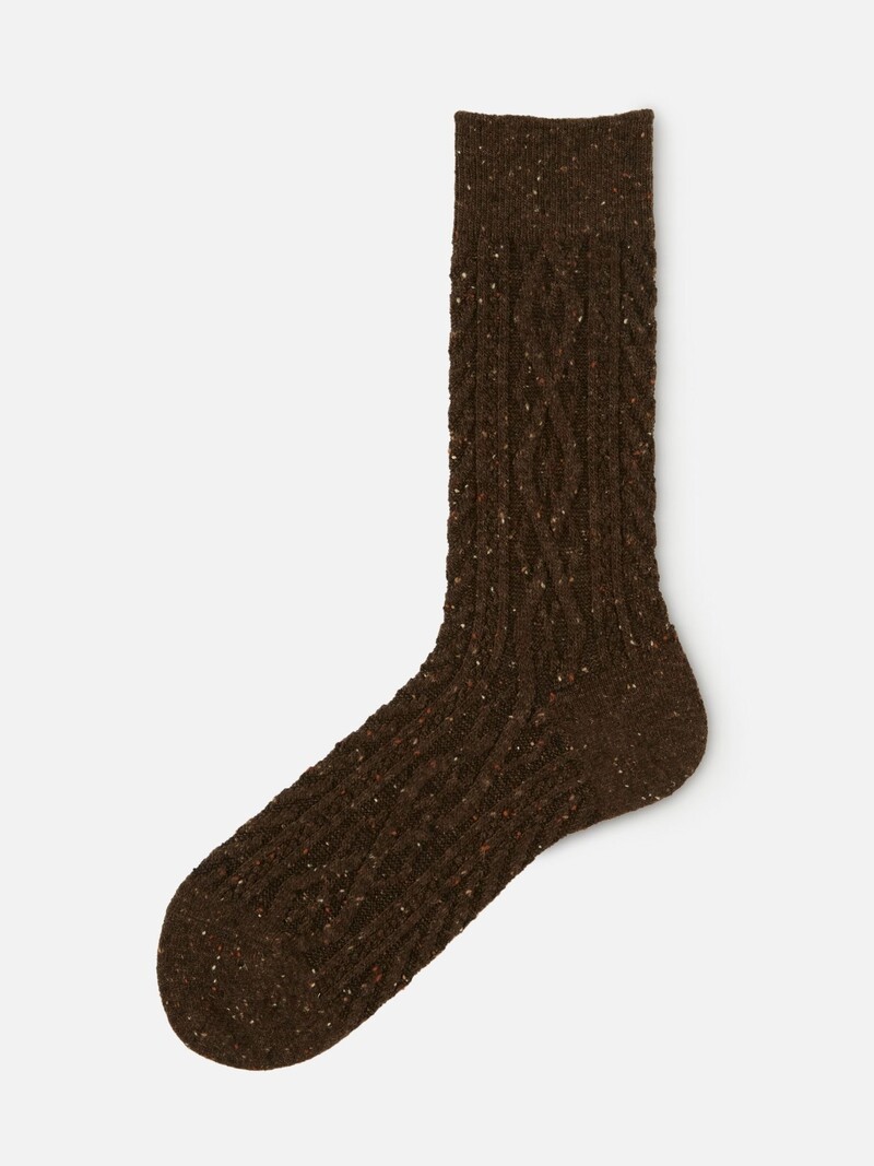 Gefleckte Socken mit Zopfmuster L