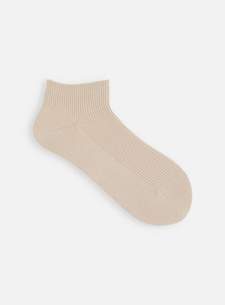 Fine Ribbed Short Socks