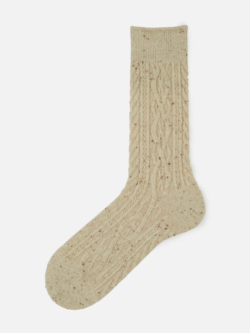 Gefleckte Socken mit Zopfmuster L