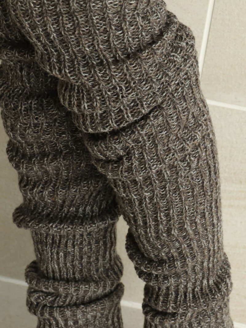 Knit leg warmers in grey – GREY ROOM SHOP