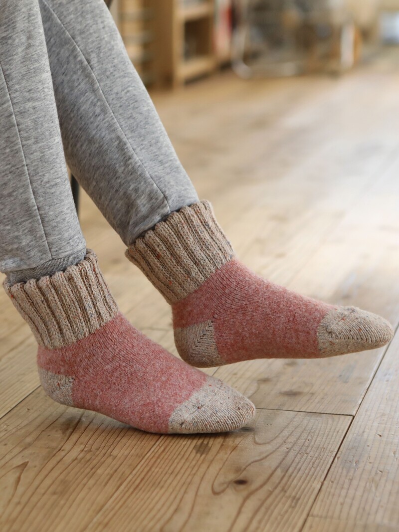 Grobe Socken mit geripptem Bündchen