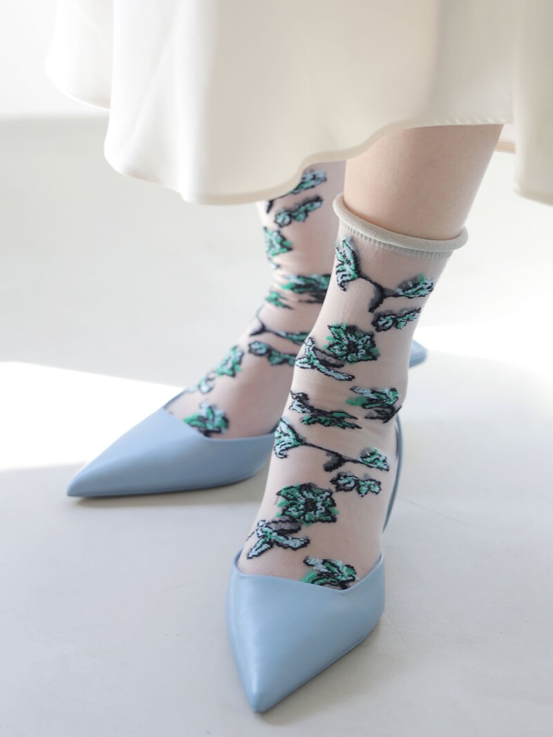 Sheer Watercolour Flower Low Crew Socks