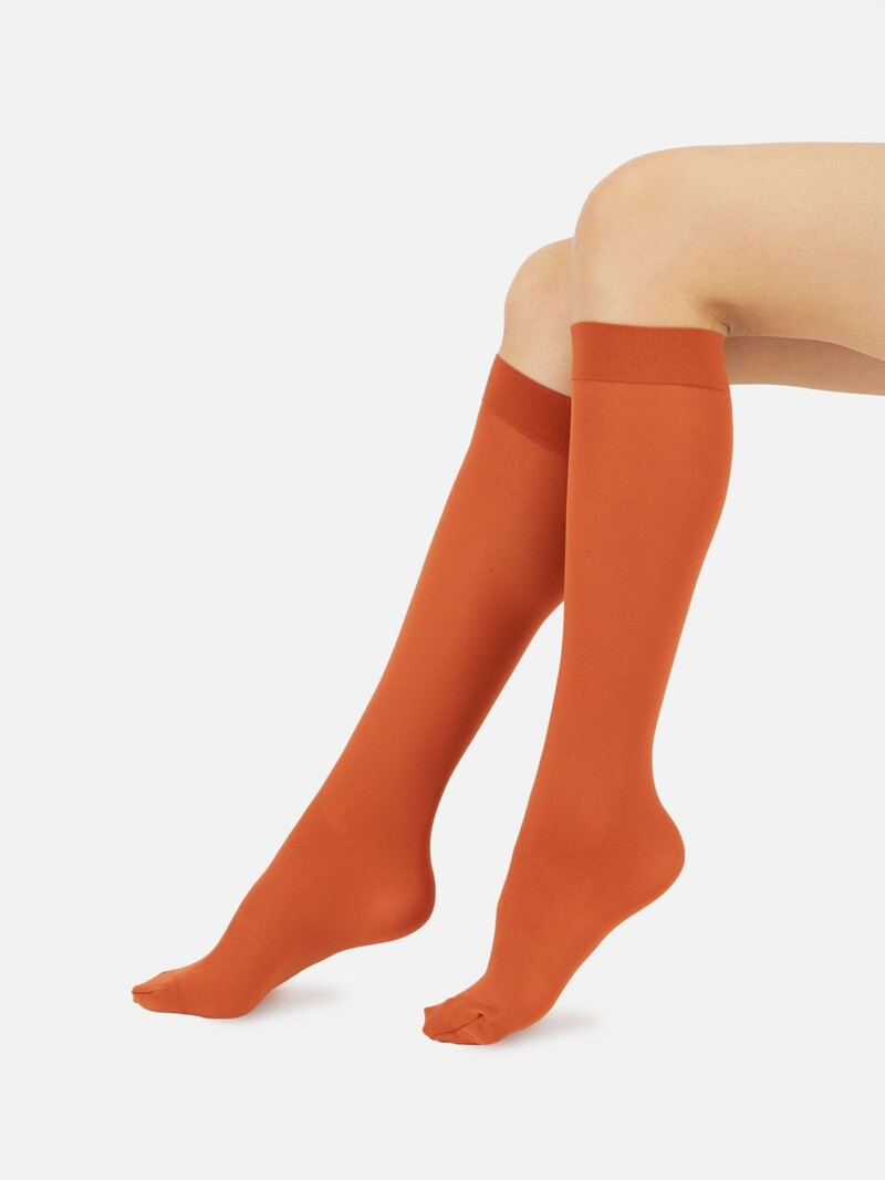 70D Basic Knee High Socks