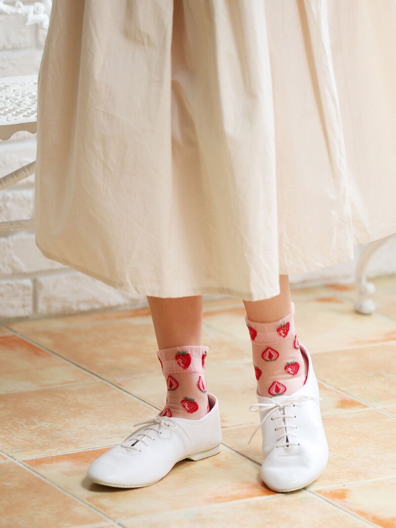 Tulle Strawberry Pattern Low Crew Socks