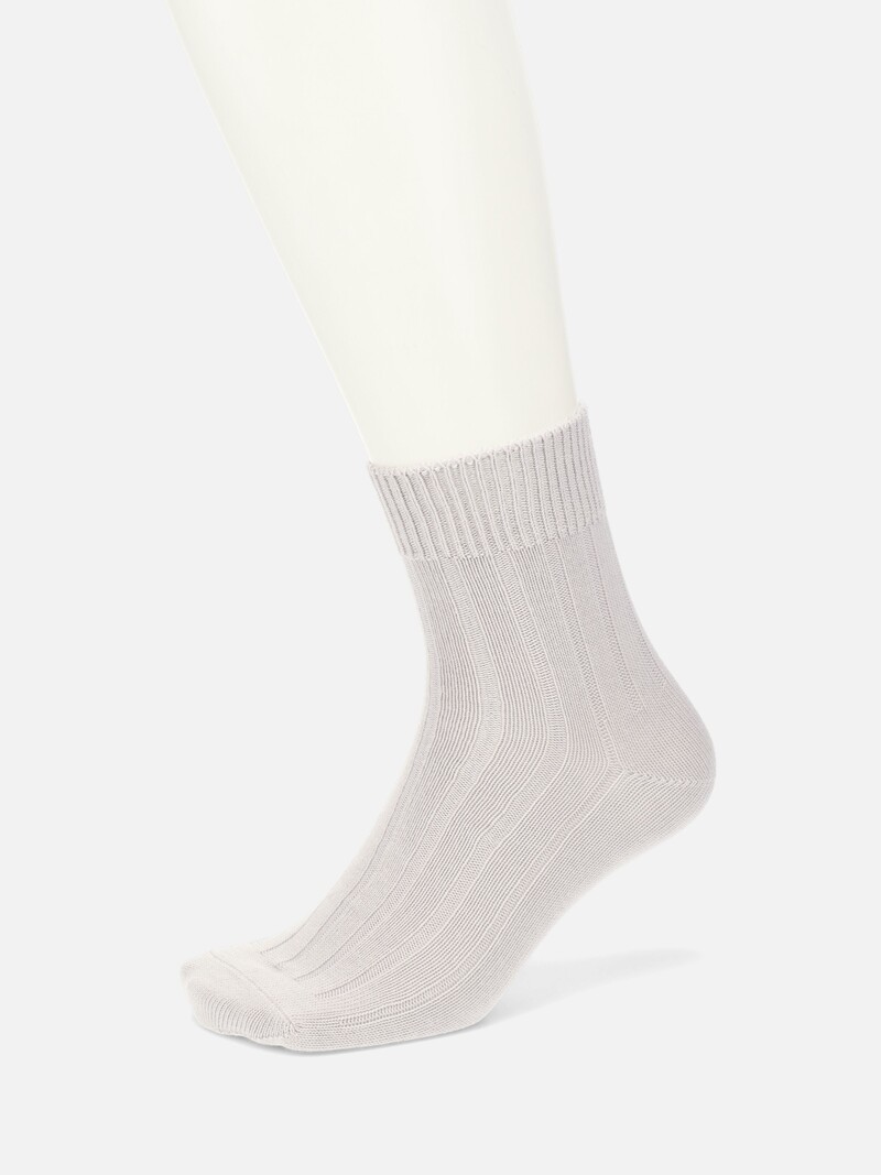 Breite gerippte kurze Socken M