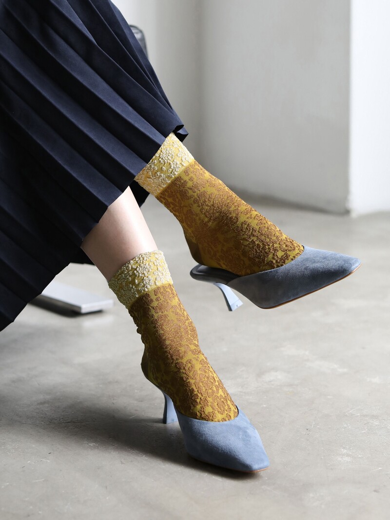 Two-Tone Float Low Crew Socks