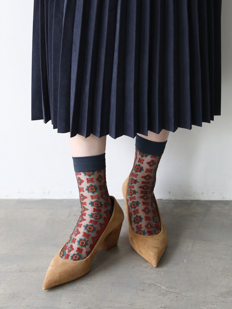Decorative Pattern Sheer Low Crew Socks