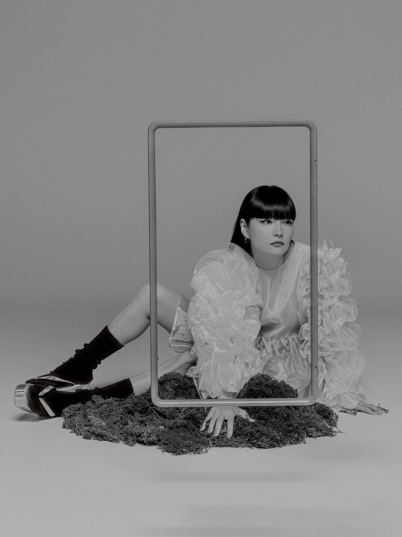 Tabi estilo calcetín alto Loose Collab Kozue M