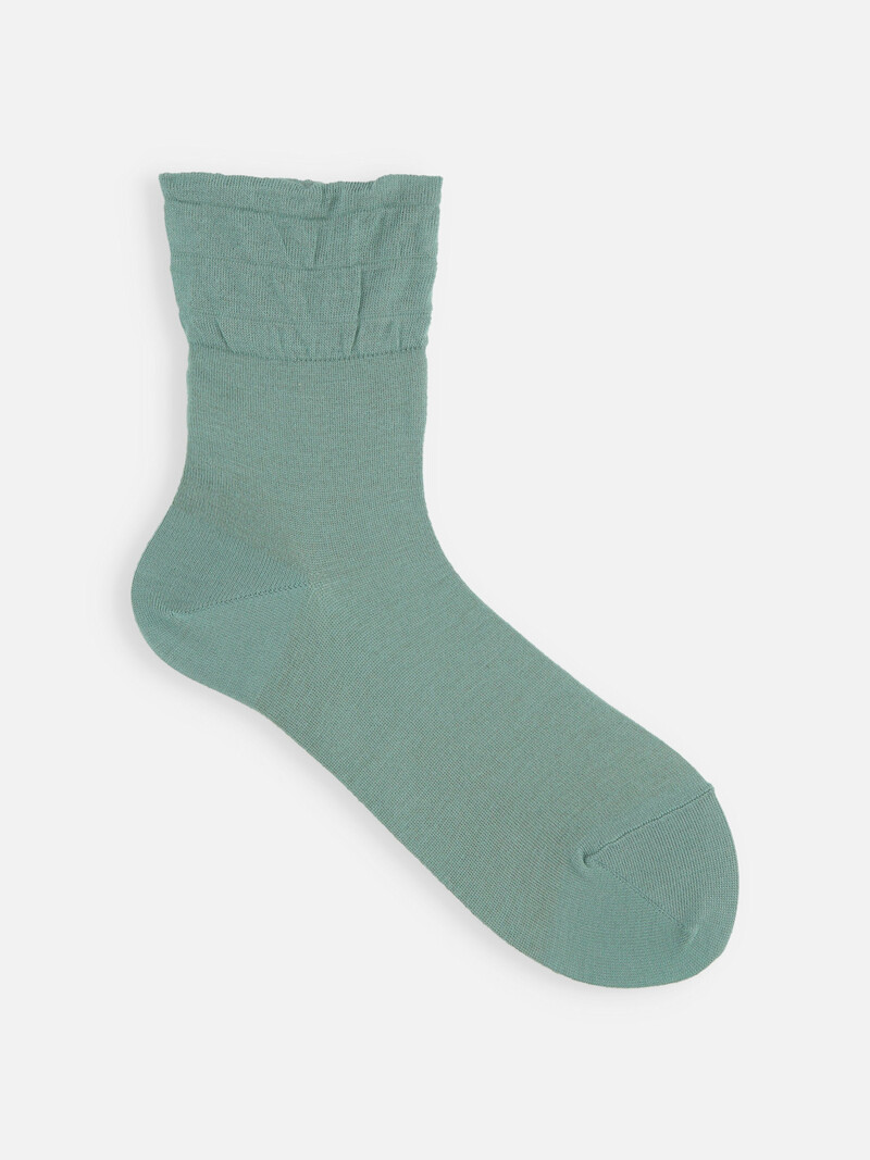 Feine Söckchen aus Rayon-Seide