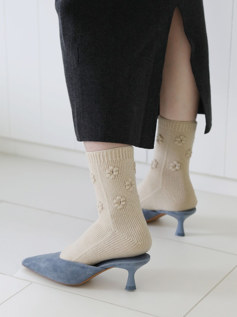 Calcetines de mezcla de lana con flores 3D