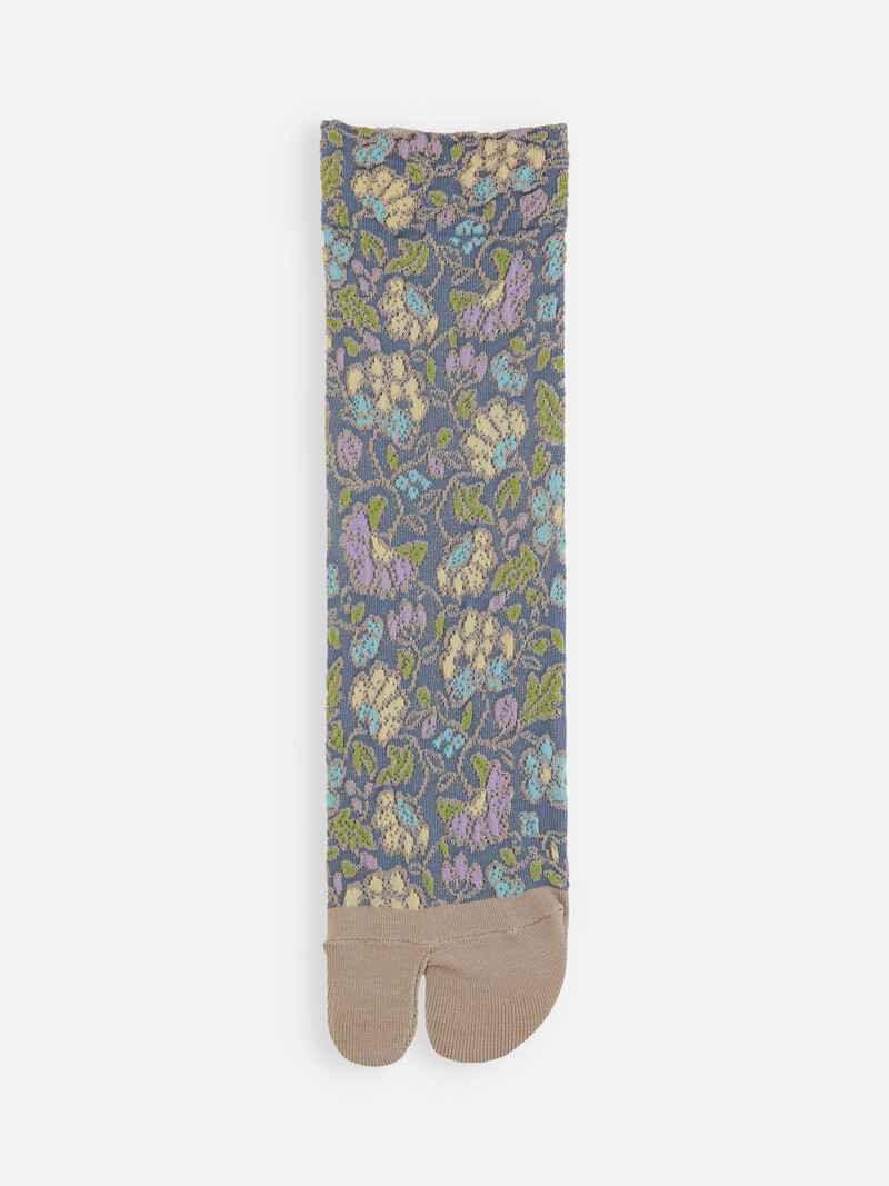 Meias Tabi com flores em relevo