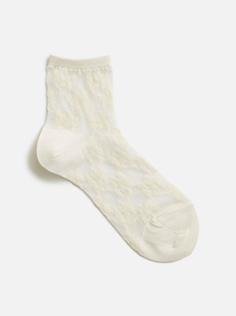 Fantasy Floral Sheer Ankle Socks