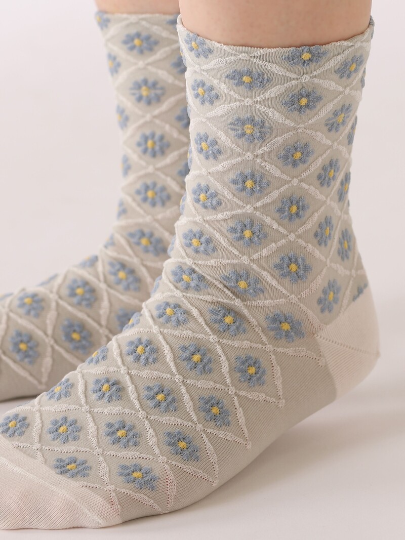 Flower Float Pattern Low Crew Socks