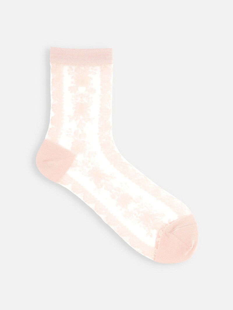 Sheer Lace Pattern Low Crew Socks