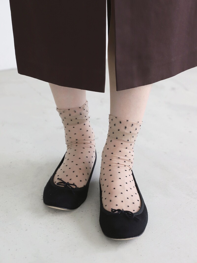 Transparente, feine Punkte, niedrige Crew-Socken S
