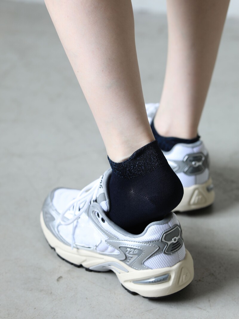 Chaussette courte bord lamé soutien achilles