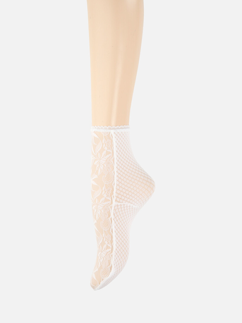 Rigid Front Lace Low Crew Socks