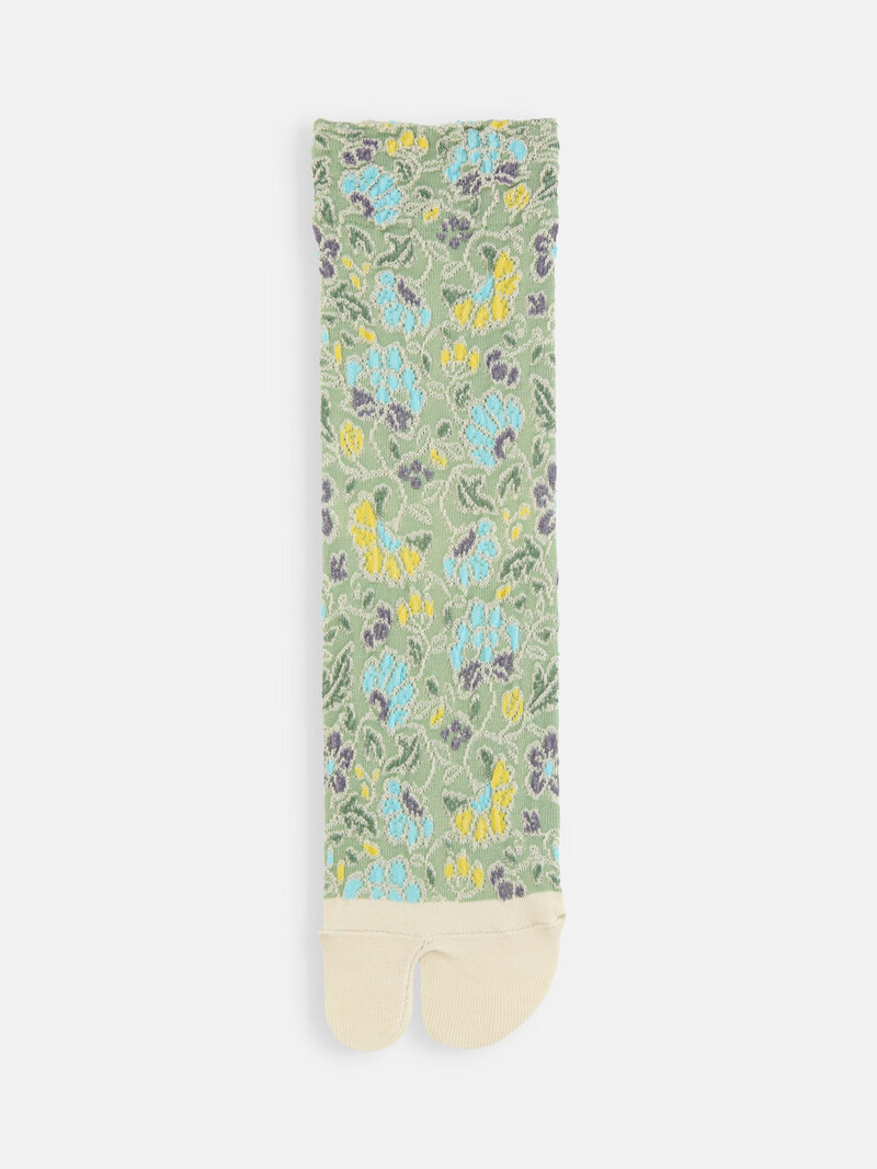 Meias Tabi com flores em relevo