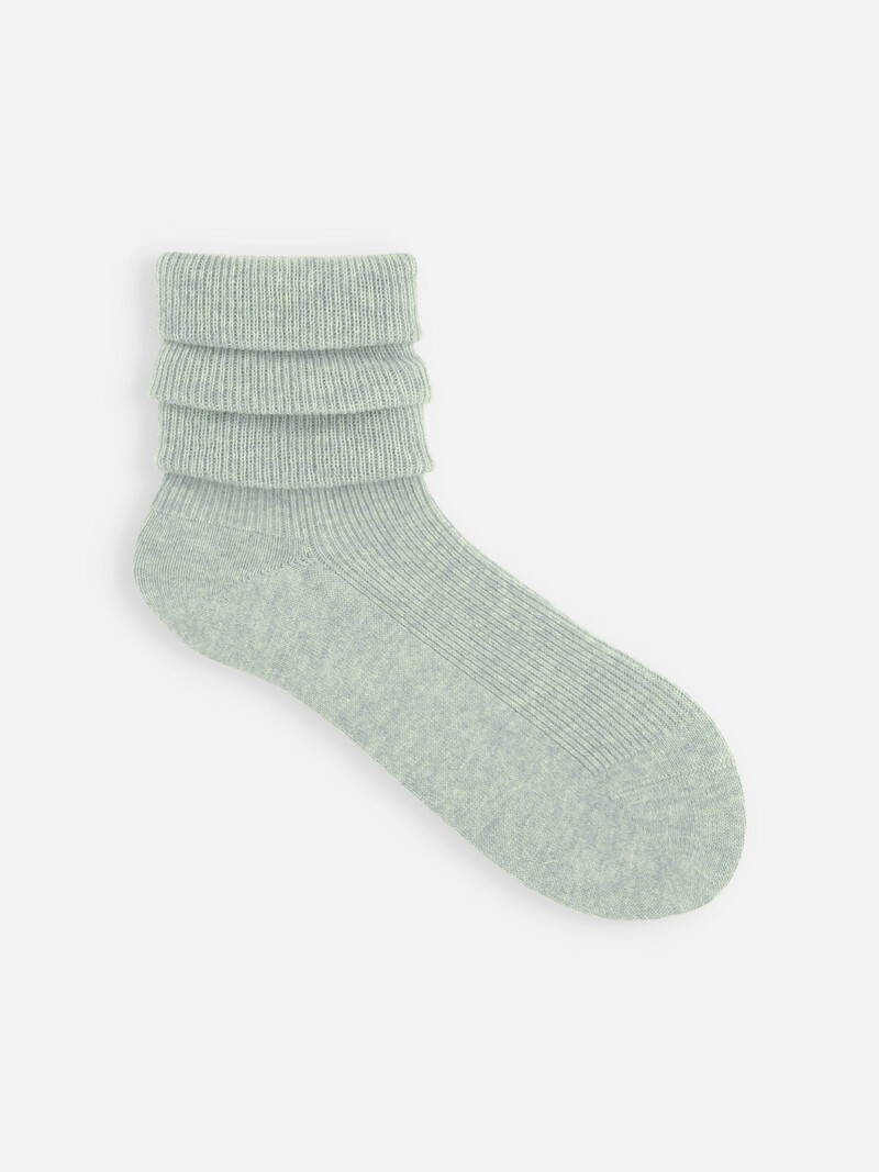 Niedrige Crew-Socken aus geripptem Angora-Gewebe mit Rüschen