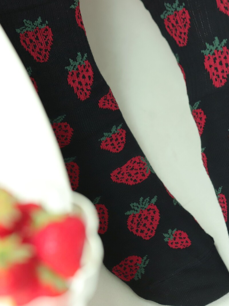 Socquette côtes motif fraises