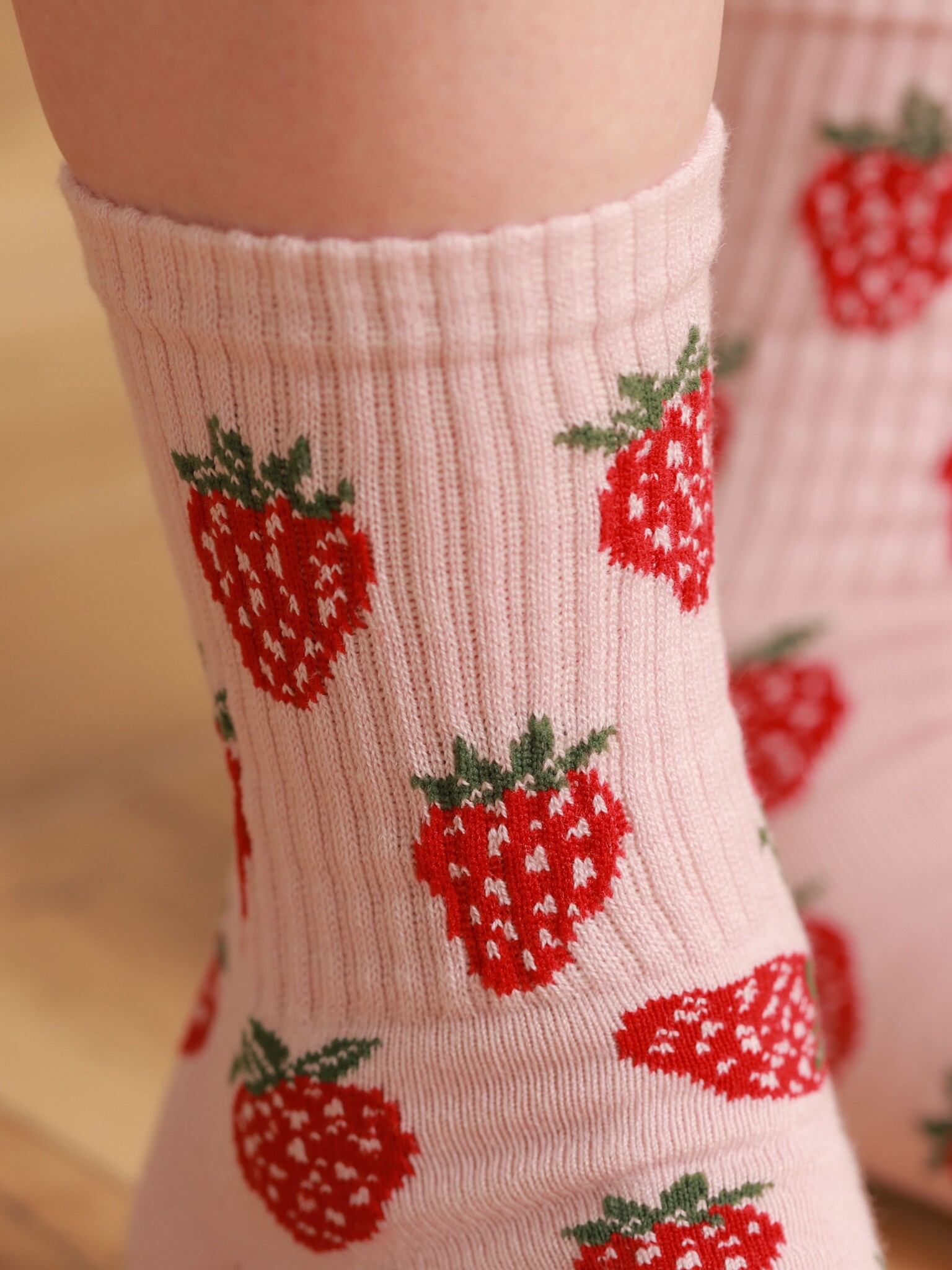 Calcetín canalé estampado fresas