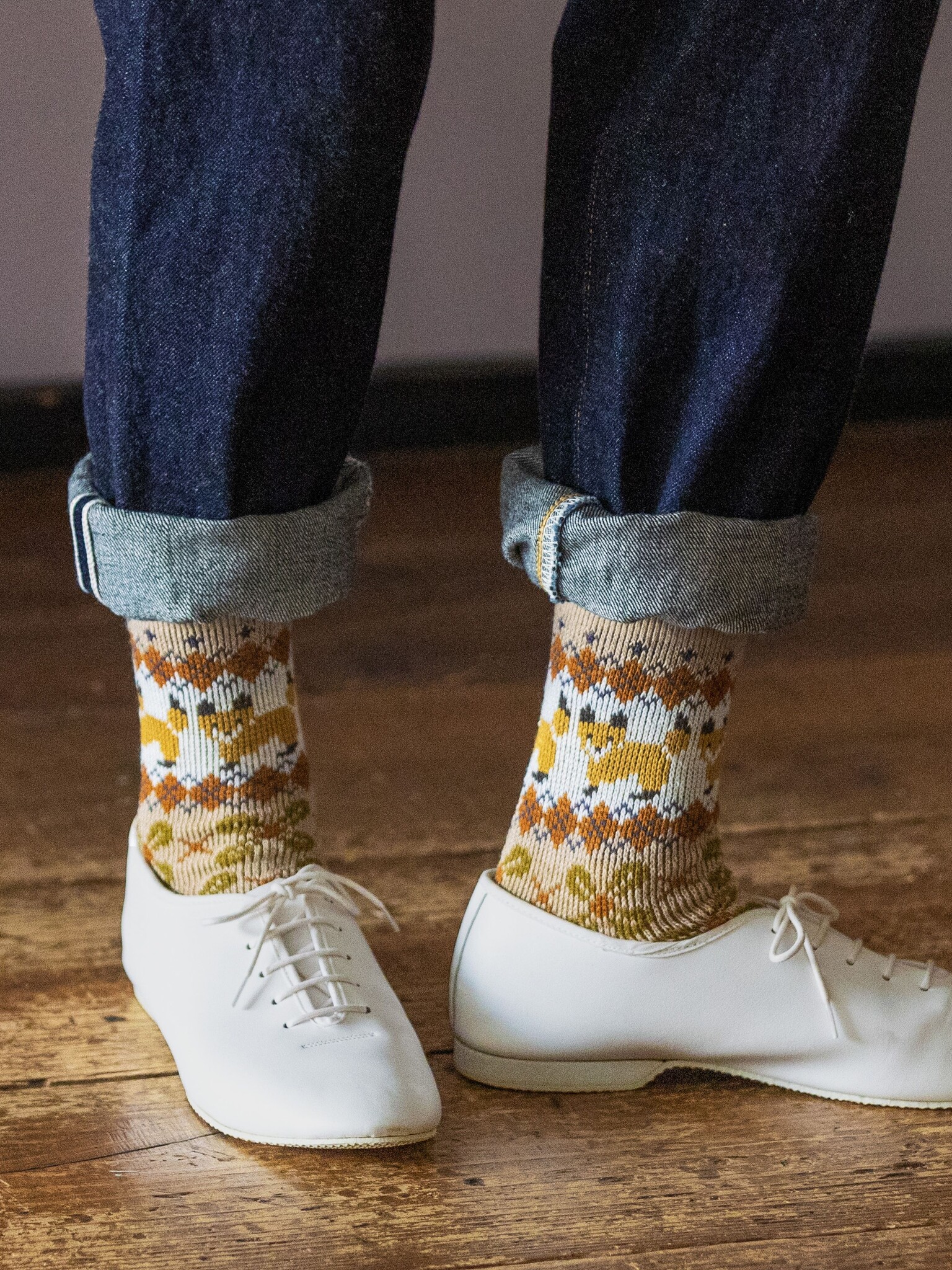 Meias com padrão jacquard de raposa e argyle até a panturrilha