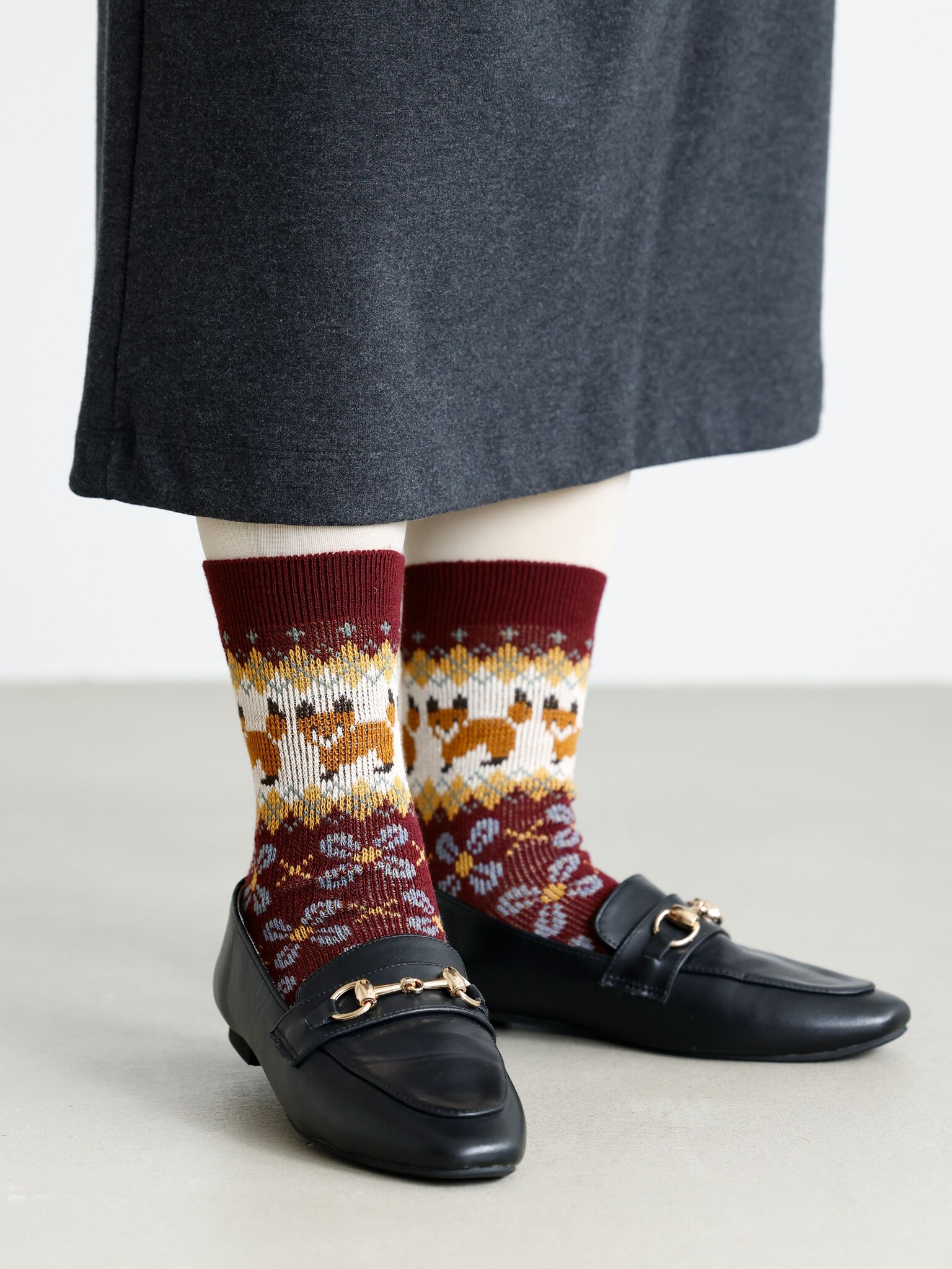 Meias com padrão jacquard de raposa e argyle até a panturrilha