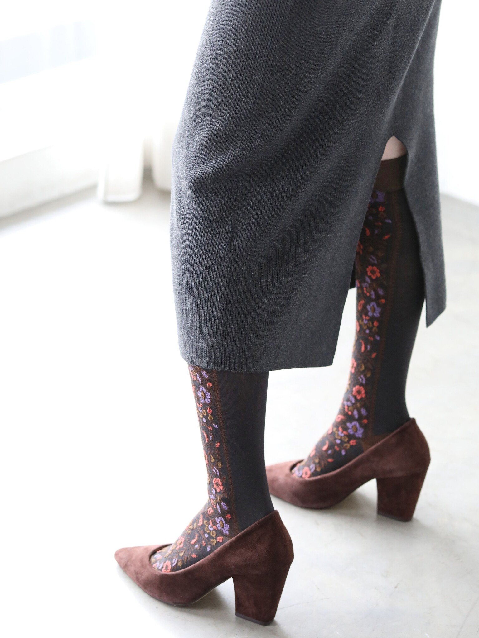 Kniekousen met wolmix en bloemenprint