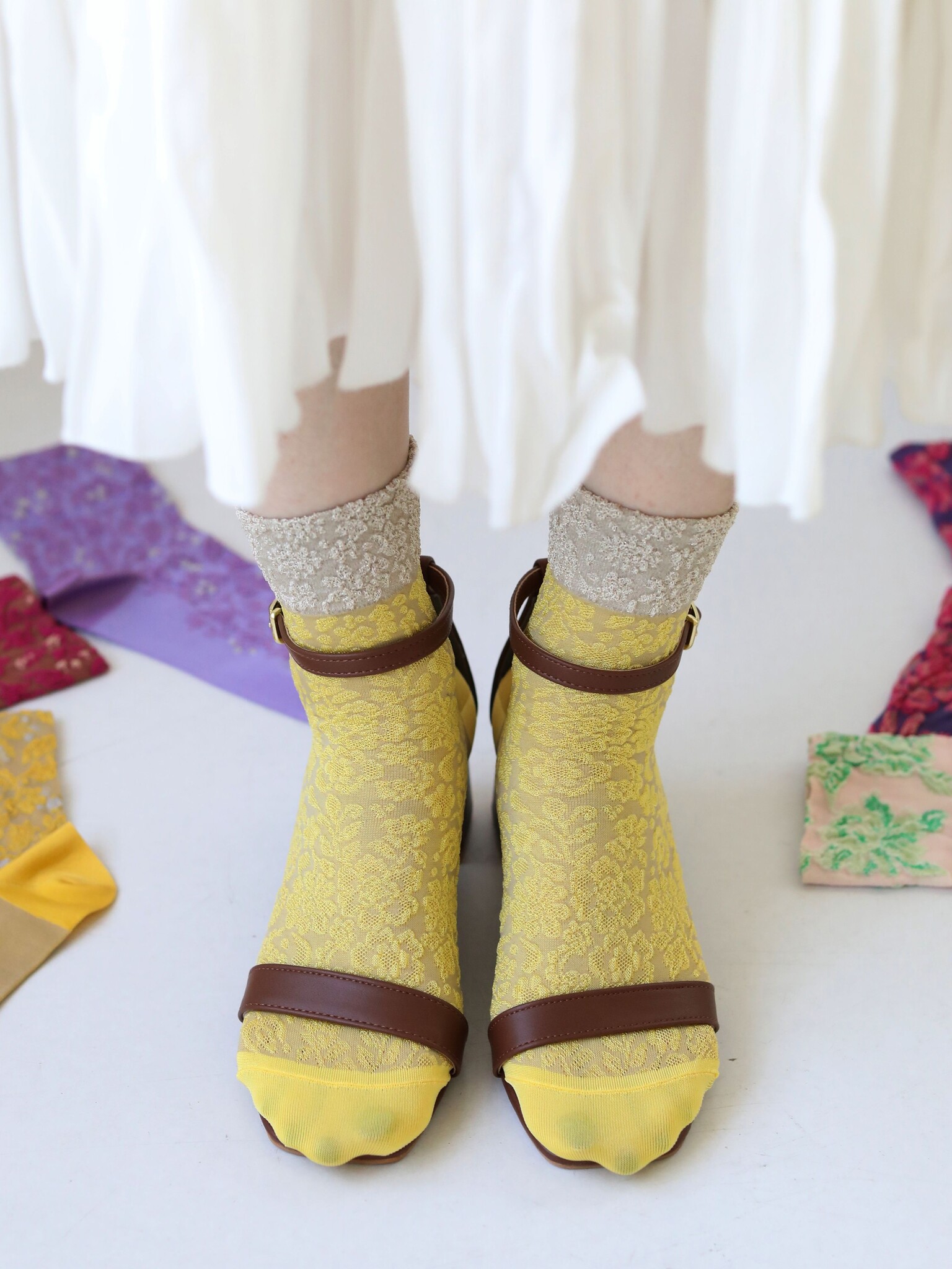 Zweifarbige Float Low Crew Socken