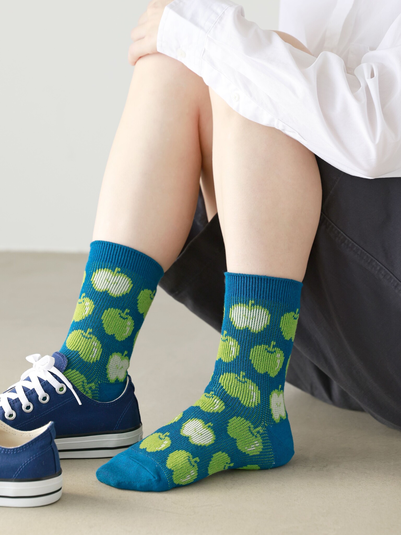 Socken mit Jacquard-Apfelmuster