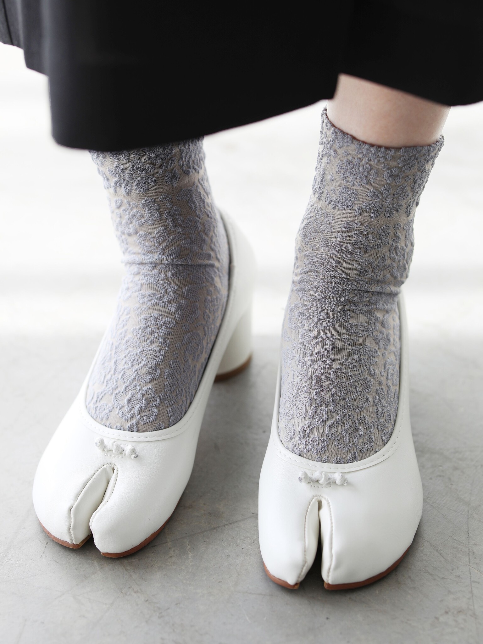 Flower Float Cotton Tabi Low Crew Socks