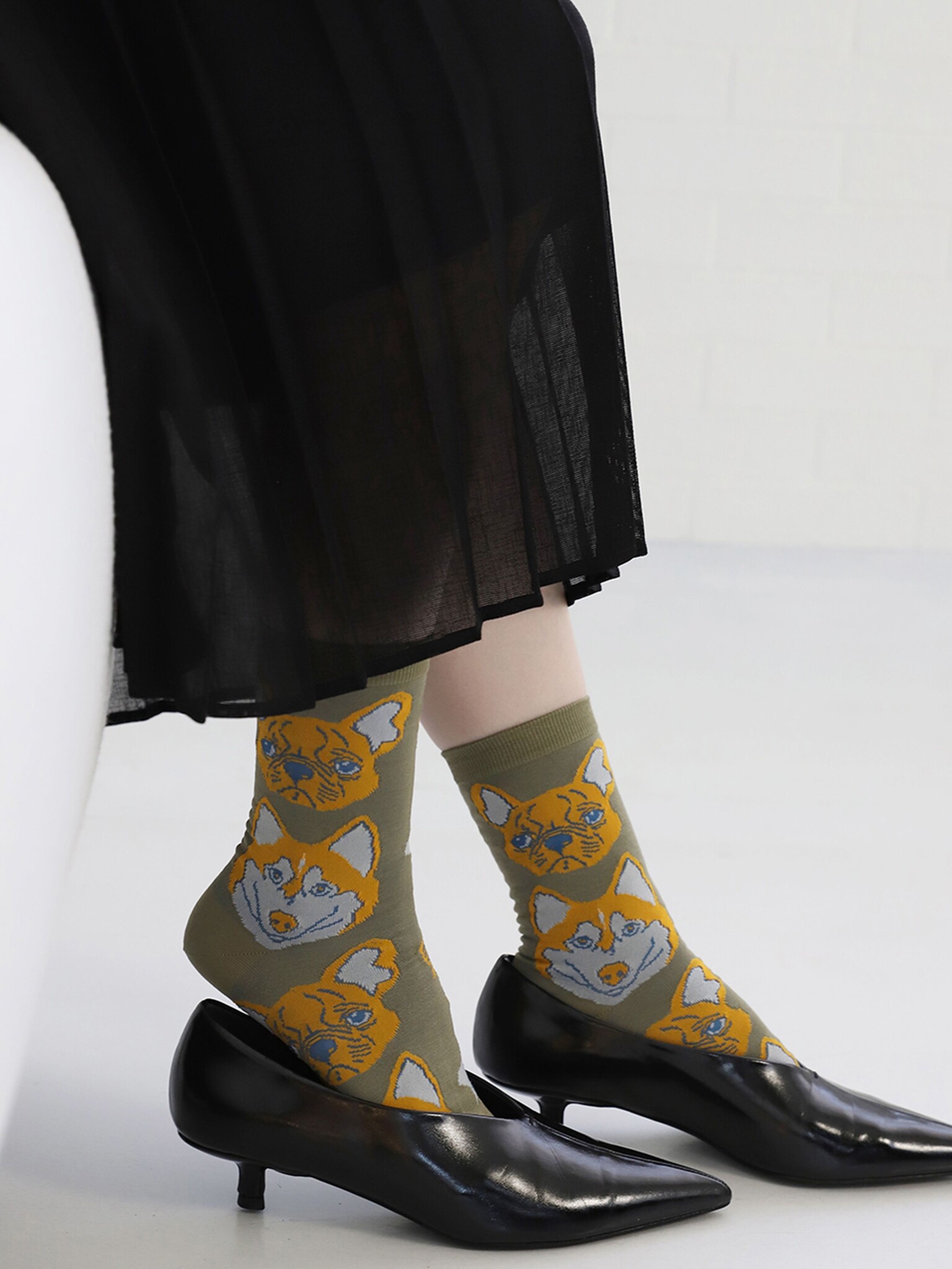 Manga Dog Pattern Crew Socks