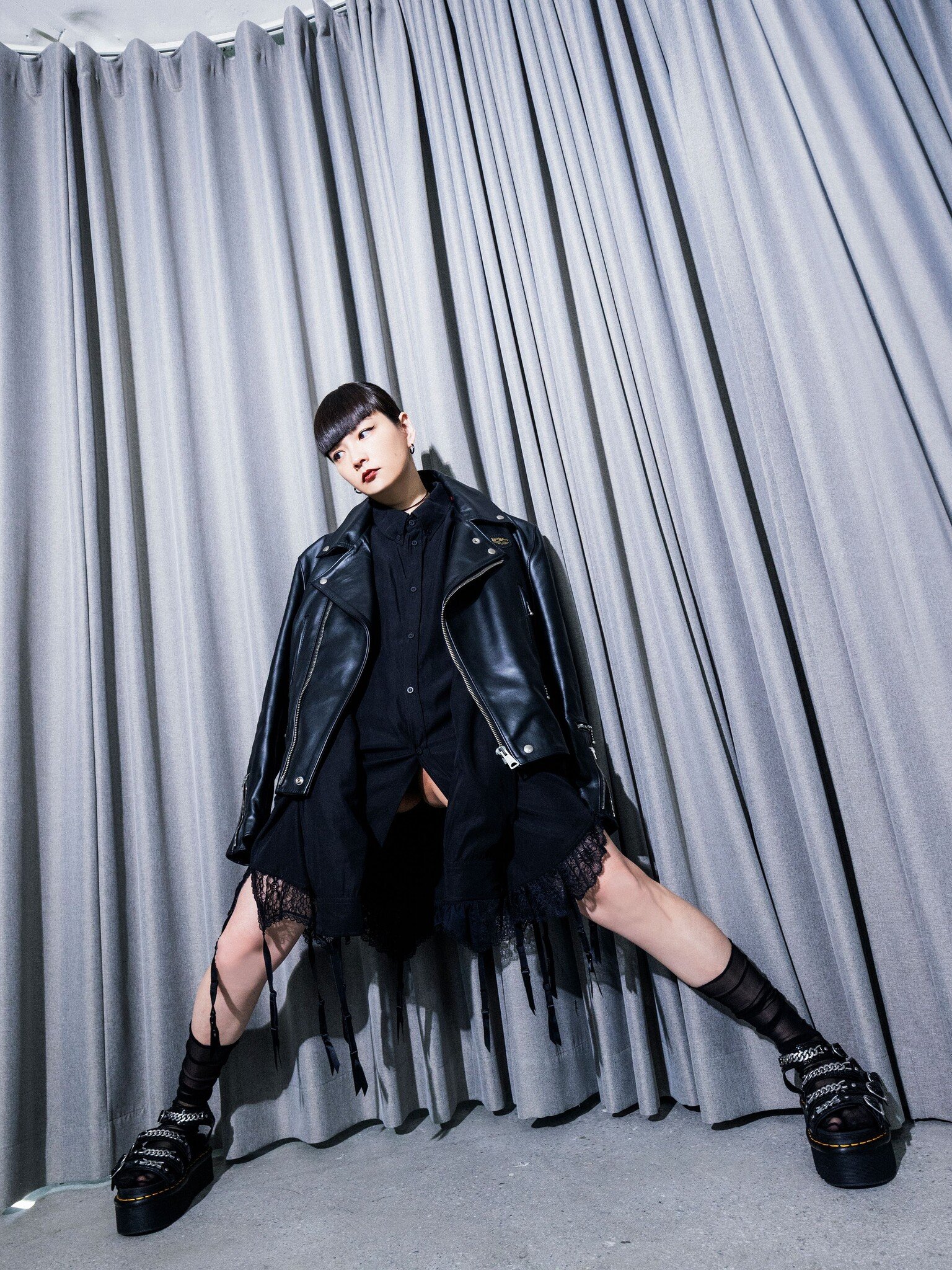 Kozue Collab Tulle Loose Tabi High Socks