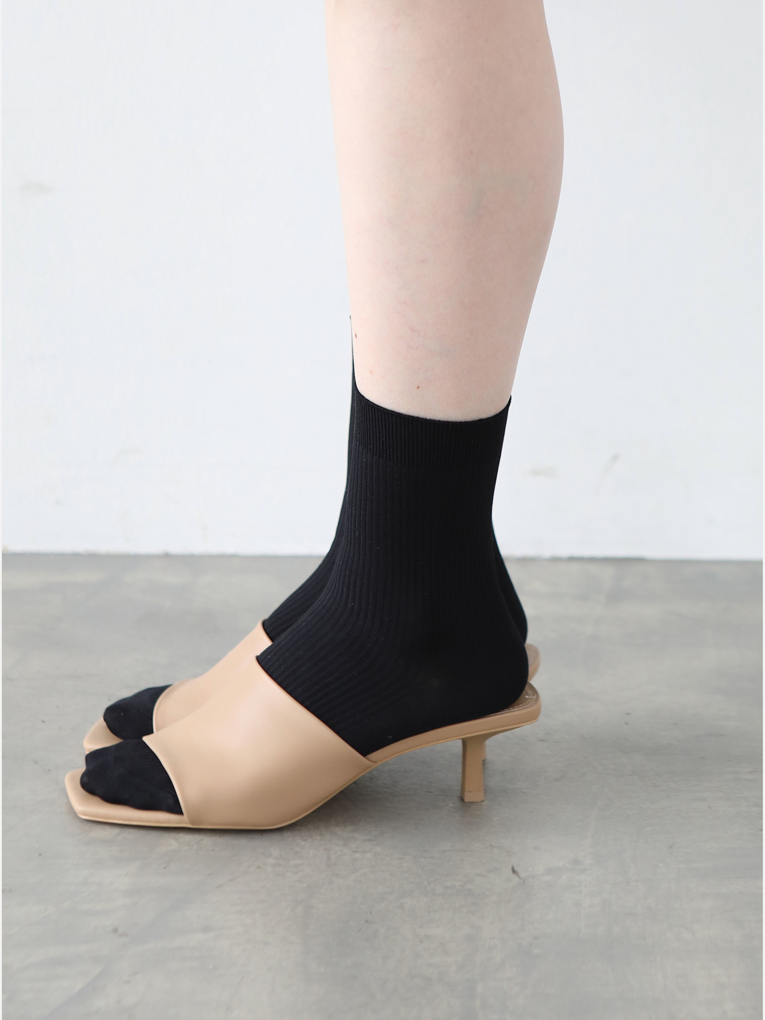 Mi-chaussette Nylon doux côtes K240